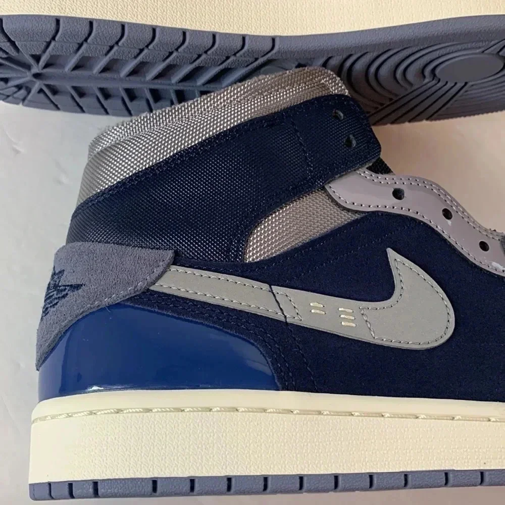 Jordan 1 Mid SE Sneakers Craft White, French Blue New